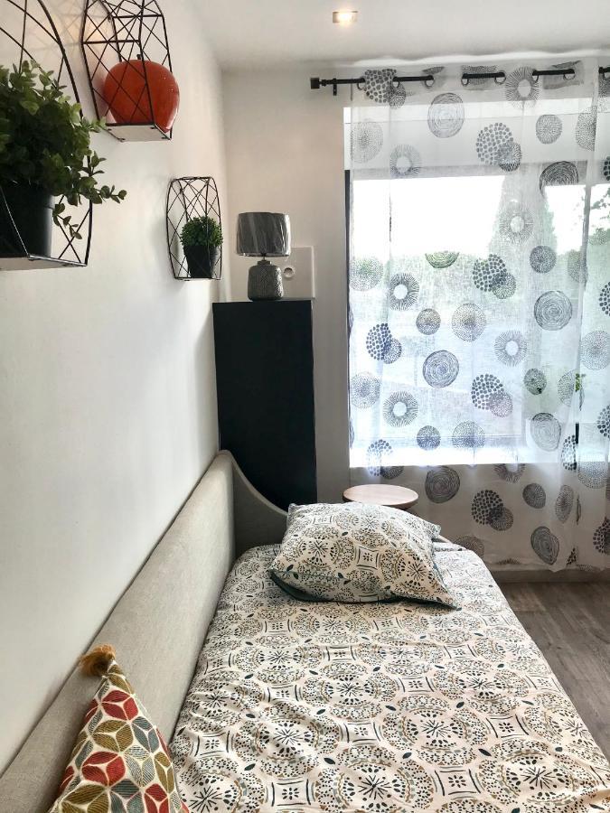 Ferienwohnung Les Haltes de la Rive Gauche Sury-pres-Lere Exterior foto